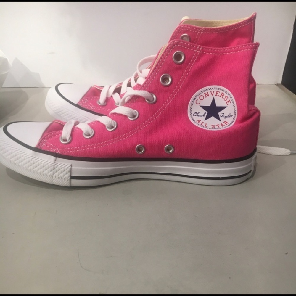 Converse, women’s pink high top chucks